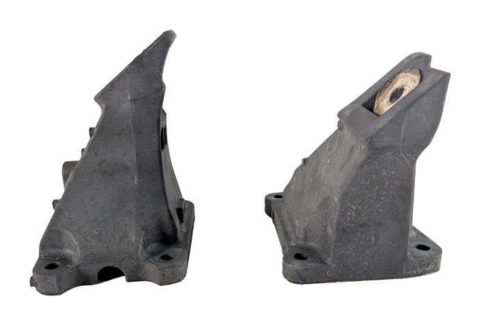 Thumbnail 2: 2016 RANGE ROVER L405 5.0L SUPER AJ133S ENGINE LEFT/RIGHT MOUNT BRACKET SET/2