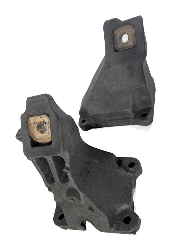 Thumbnail 5: 2016 RANGE ROVER L405 5.0L SUPER AJ133S ENGINE LEFT/RIGHT MOUNT BRACKET SET/2