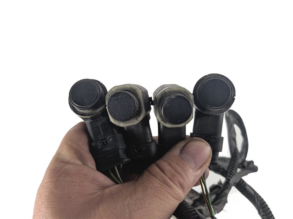 Thumbnail 6: 2016 RANGE ROVER (L405) REAR PARK ASSIST PDC SENSOR SET/4 w/ HARNESS (Sapphire)