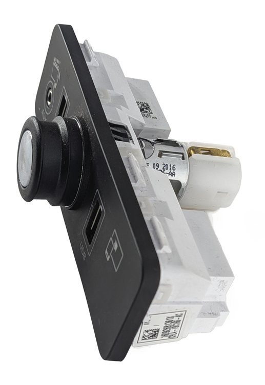 Thumbnail 4: 2016 RANGE ROVER (L405) CENTER CONSOLE DUAL USB AUX 12V POWER OUTLET PORT PANEL