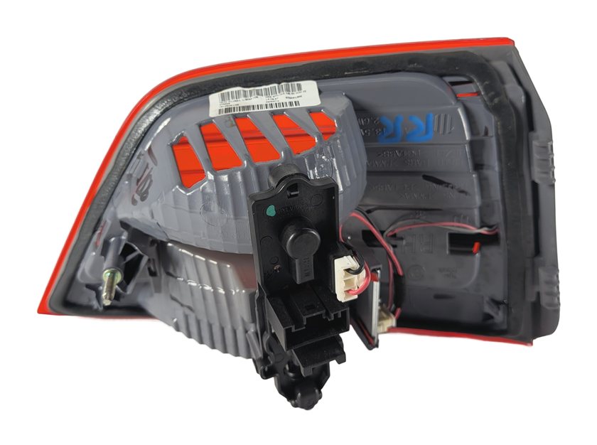 Thumbnail 6: 11-17 BMW X3 (F25) RIGHT PASSENGER REAR INNER INCANDESCENT TAILLIGHT (OPT. 522)