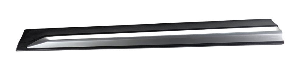 Thumbnail 3: 15-17 BMW X3 F25 FRONT RIGHT PASSENGER LOWER DOOR BODY MOLDING X-LINE (Black)