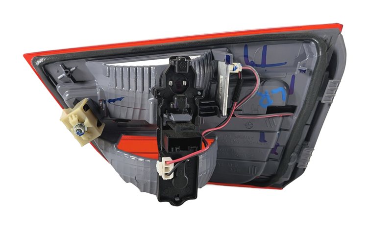 Thumbnail 6: 11-17 BMW X3 (F25) LEFT DRIVER REAR INNER TRUNK INCANDESCENT TAILLIGHT (OPT 522)