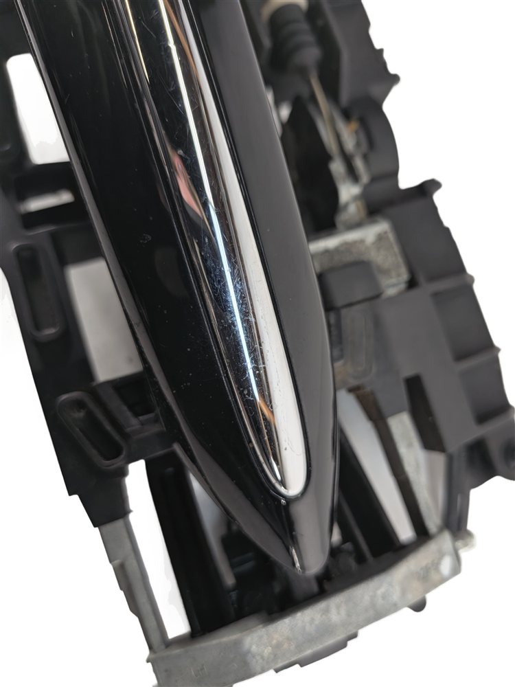Thumbnail 9: 11-16 BMW 528i 535i 550i M5 (F10) LEFT FRONT DRIVER COMFORT DOOR HANDLE (Black)
