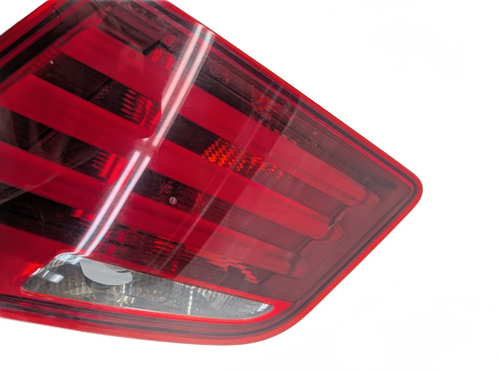Thumbnail 11: 11-13 BMW 528i 535i 550i M5 (F10) REAR RIGHT PASSENGER INNER TRUNK TAILLIGHT