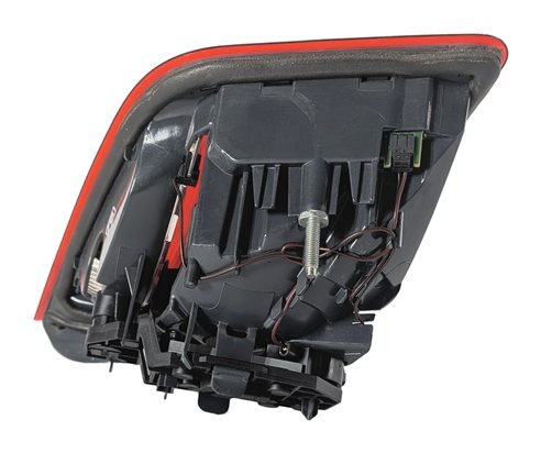 Thumbnail 5: 11-13 BMW 528i 535i 550i M5 (F10) REAR RIGHT PASSENGER INNER TRUNK TAILLIGHT