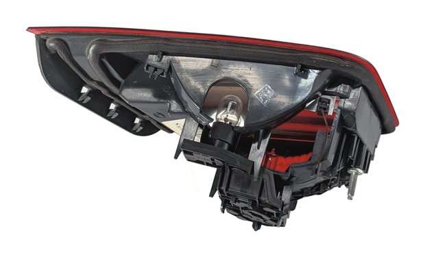 Thumbnail 6: 11-13 BMW 528i 535i 550i M5 (F10) REAR RIGHT PASSENGER INNER TRUNK TAILLIGHT