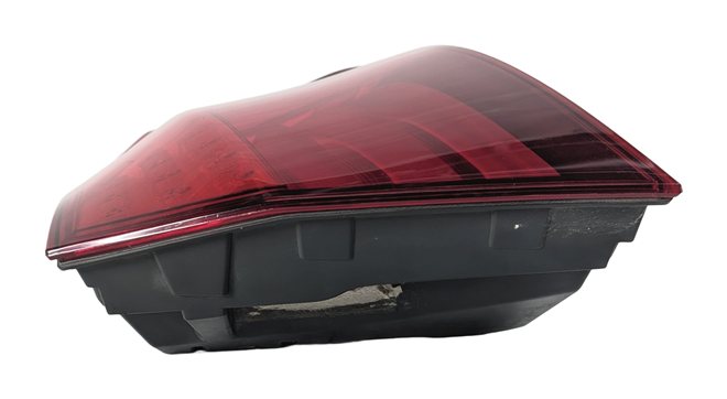 Thumbnail 5: 11-13 BMW 528i 535i 550i M5 (F10) REAR RIGHT PASSENGER OUTER TAILLIGHT LAMP