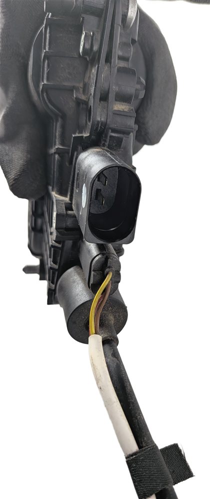 Thumbnail 8: 10-16 BMW 5 7 SERIES (F01 F10) FRONT RIGHT PASSENGER SOFT CLOSE DOOR LOCK LATCH