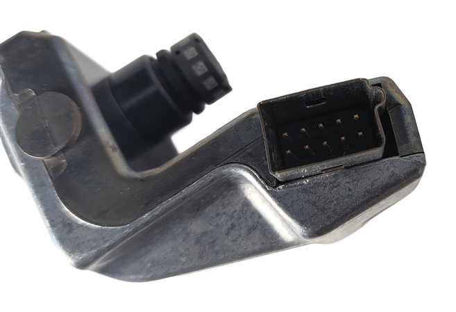Thumbnail 9: 2011-2012 BMW 528i 535i 550i M5 (F10) FRONT LANE DEPARTURE WARNING CAMERA