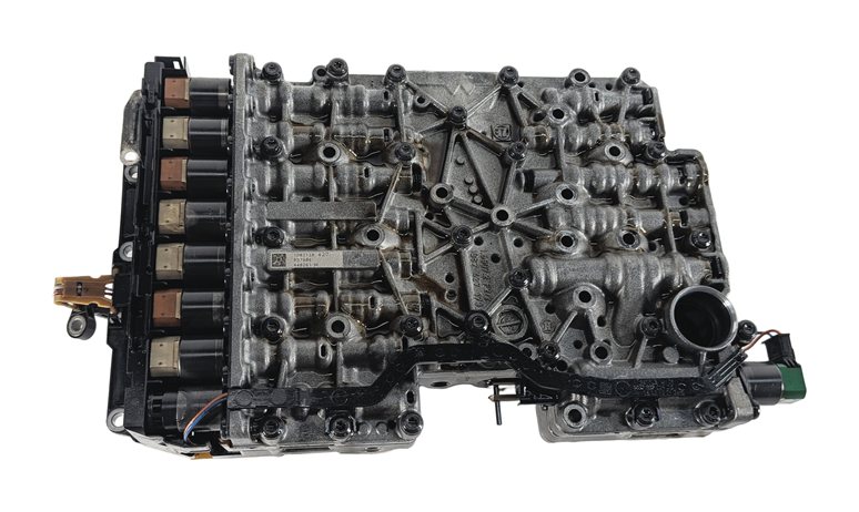 Thumbnail 2: 10-12 BMW 550I 550IGT F07 F10 4.4L N63 RWD 8-SPEED AUTO VALVE BODY MECHATRONICS
