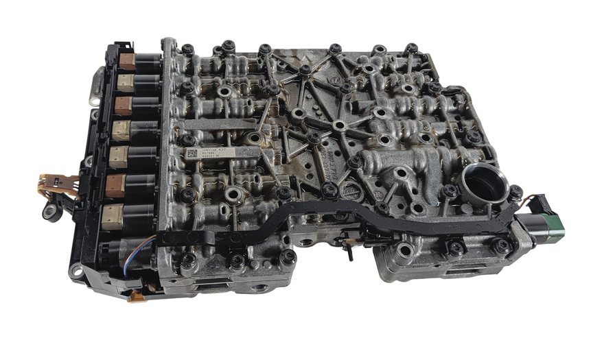Thumbnail 5: 10-12 BMW 550I 550IGT F07 F10 4.4L N63 RWD 8-SPEED AUTO VALVE BODY MECHATRONICS