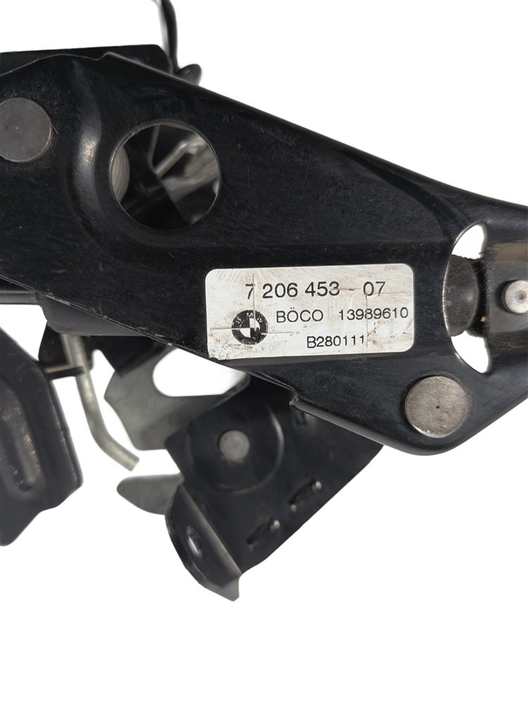 Thumbnail 9: 2011 BMW 550I (F10) FRONT LEFT/RIGHT HOOD LID LOCK LATCH SET/2 w/ AJAR SENSOR