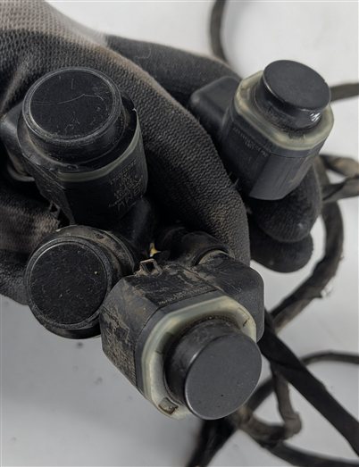 Thumbnail 3: 2011 BMW 550I F10 REAR PARK ASSIST PDC DISTANCE SENSOR SET/4 w/HARNESS (Black)