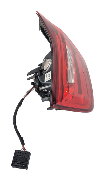 Thumbnail 4: 14-17 BMW 428i 430i 435i 440i M4 (F32 F33 F36) RIGHT INNER TAILLIGHT LIGHT LAMP