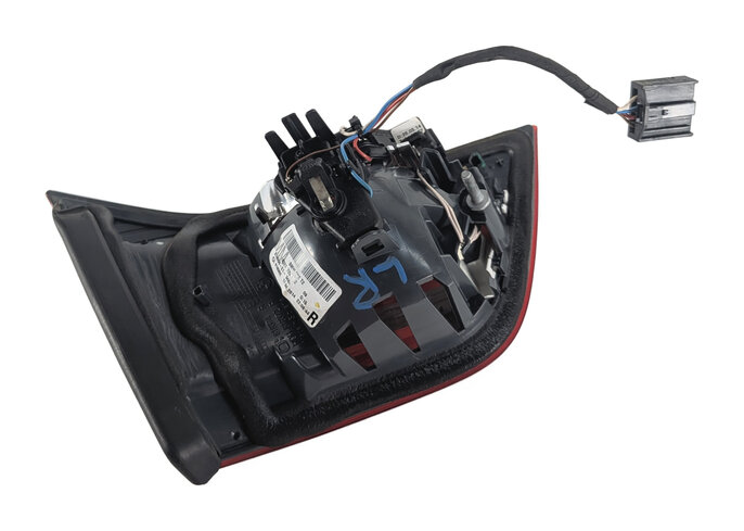 Thumbnail 7: 14-17 BMW 428i 430i 435i 440i M4 (F32 F33 F36) RIGHT INNER TAILLIGHT LIGHT LAMP