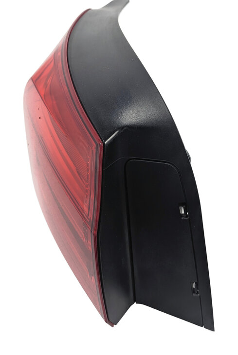 Thumbnail 6: 14-17 BMW 4-SERIES M4 (F32 F33 F36 F82) REAR LEFT OUTER TAILLIGHT BRAKE LIGHT