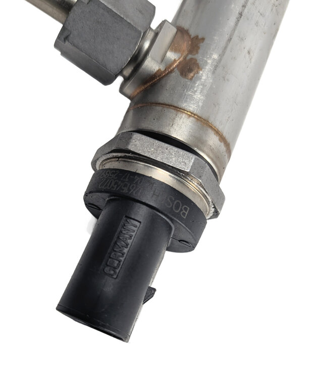 Thumbnail 8: 12-18 BMW 228i 320i 328i 428i 528i X1 Z4 2.0L N20 HIGH PRESSURE FUEL RAIL SENSOR