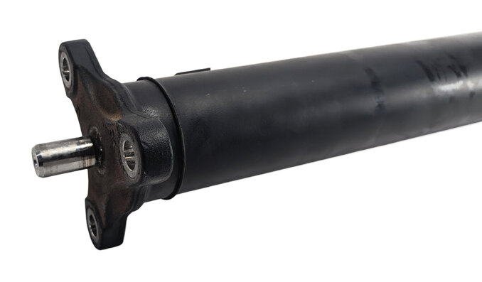 Thumbnail 4: 12-16 BMW 328i 428i (F30 F31 F32 F33) RWD REAR DRIVESHAFT DRIVELINE DRIVE LINE