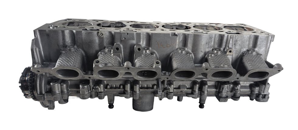 Thumbnail 2: 2008-2012 LAND ROVER LR2 (L359) 3.2L (B6324S) I6 DOHC ENGINE CYLINDER HEAD