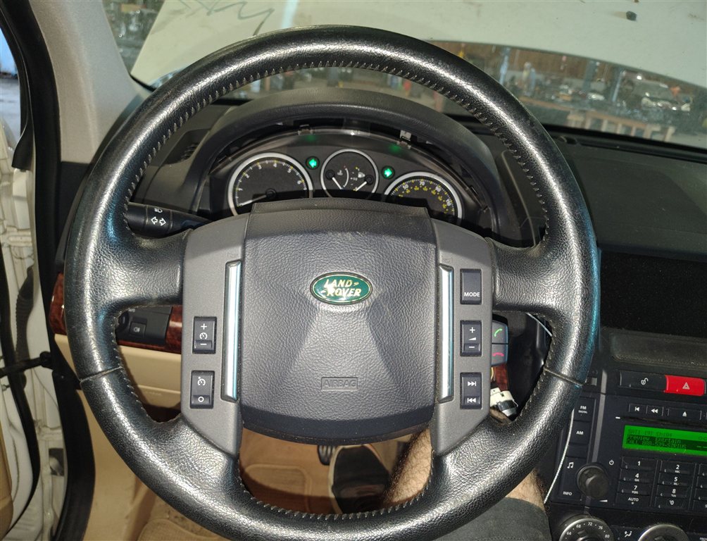 Thumbnail 2: 2008-2010 LAND ROVER LR2 (L359) LEFT DRIVER STEERING WHEEL SRS AIRBAG (Black)