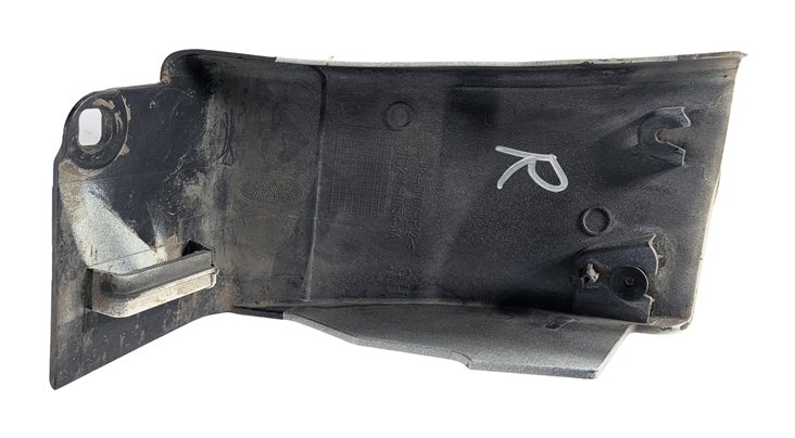 Thumbnail 7: 2008 LAND ROVER LR2 L359 FRONT RIGHT PASSENGER FENDER LOWER MOLDING TRIM (White)