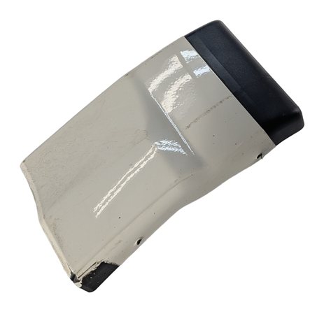 2008 LAND ROVER LR2 (L359) FRONT LEFT DRIVER FENDER LOWER MOLDING TRIM (White)