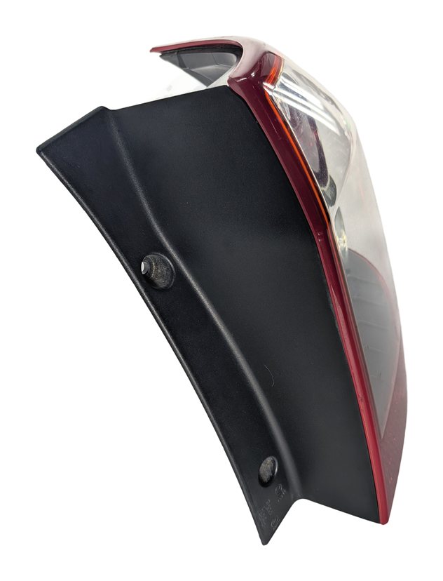 Thumbnail 6: 2008-2010 LAND ROVER LR2 (L359) REAR RIGHT QUARTER PANEL MOUNTED TAIL LIGHT LAMP