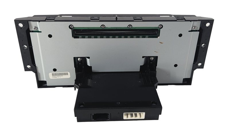 Thumbnail 7: 2008-2012 LAND ROVER LR2 (L359) AM FM RADIO CD CONTROL PANEL FACE PLATE LR001070