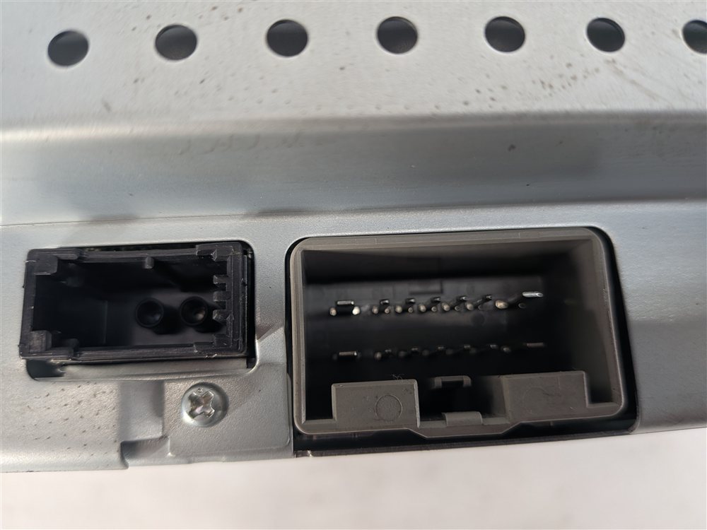 Thumbnail 8: 08-12 LAND ROVER LR2 JAGUAR XF (L359 X250) AM FM RADIO 6 DISC CD PLAYER RECEIVER