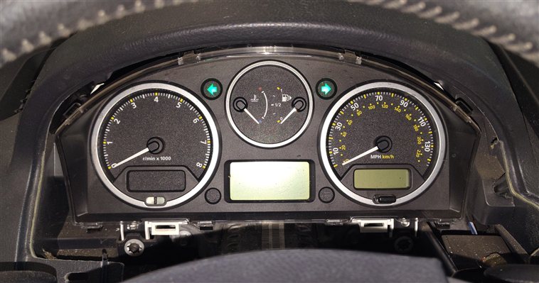 Thumbnail 2: 2008-2010 LAND ROVER LR2 L359 3.2L DASH SPEEDOMETER INSTRUMENT GAUGE CLUSTER MPH