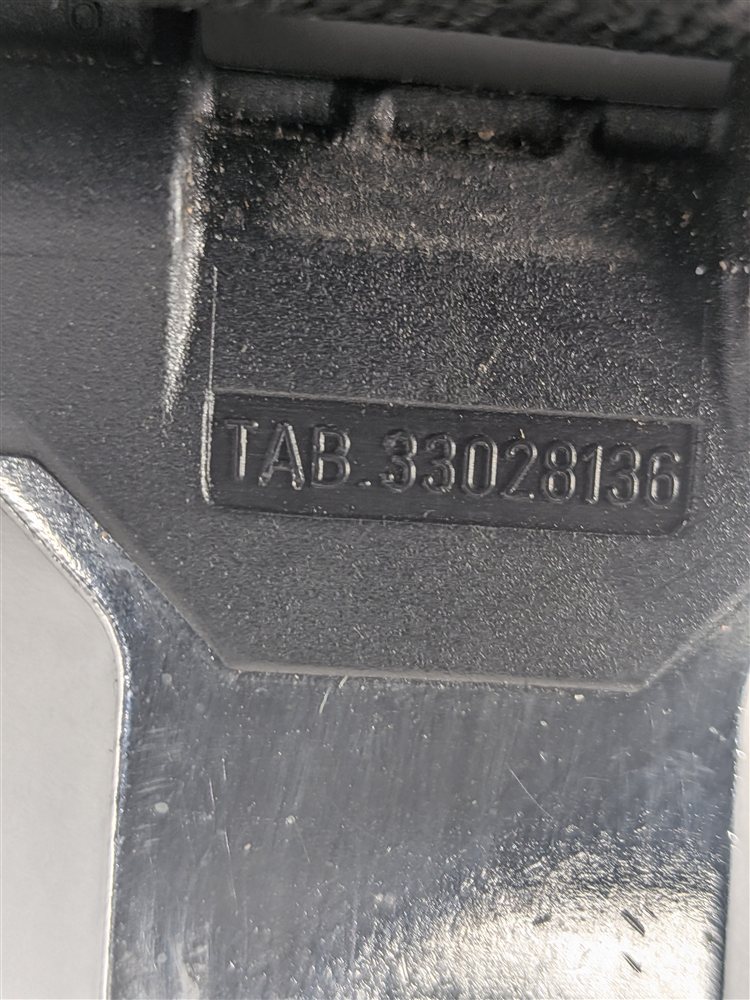 Thumbnail 8: 2008 LAND ROVER LR2 (L359) REAR 2ND ROW CENTER SEAT SEATBELT RETRACTOR (Black)