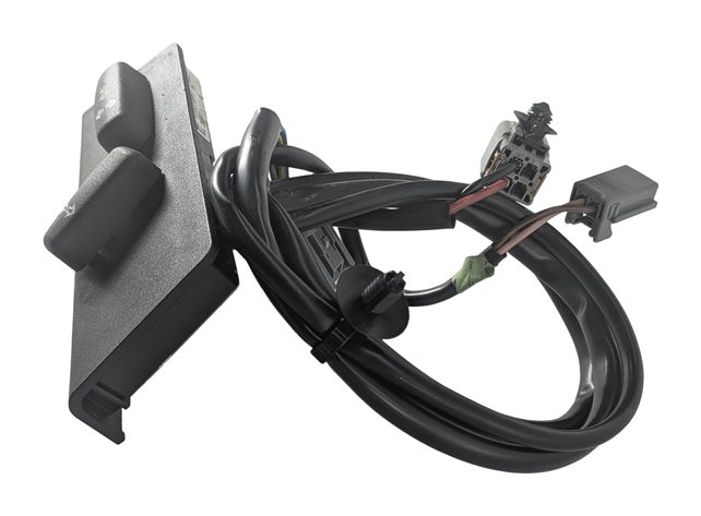 Thumbnail 4: 2008 LAND ROVER LR2 (L359) FRONT RIGHT PASSENGER POWER SEAT ADJUST SWITCH BUTTON