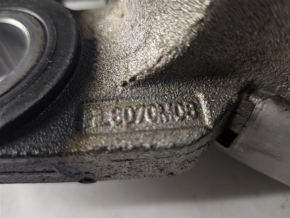 Thumbnail 11: 2008 LAND ROVER LR2 L359 3.2L B6324S ENGINE LEFT MOTOR SUPPORT MOUNT w/ BRACKET