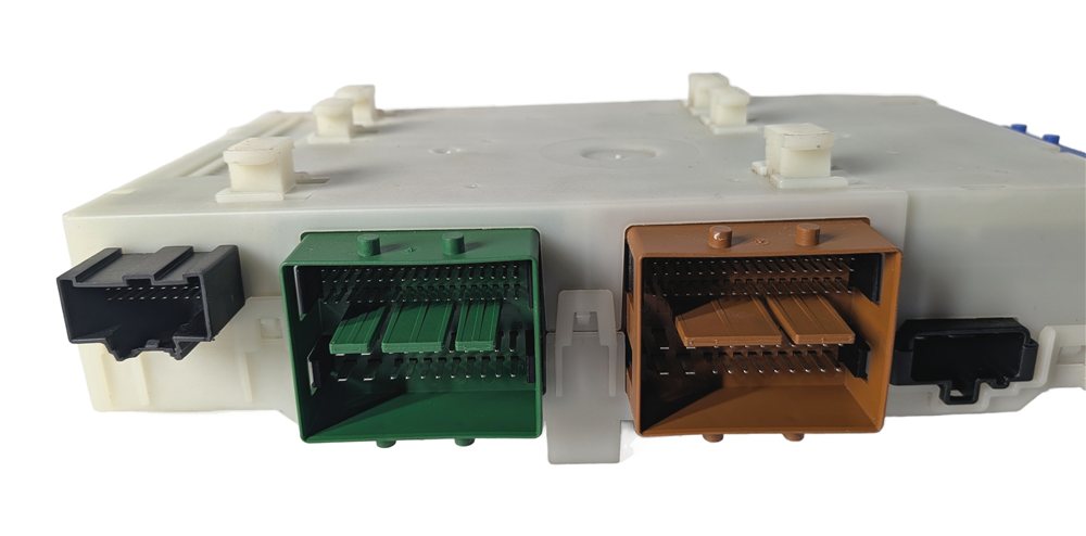 Thumbnail 4: 2008 LAND ROVER LR2 (L359) 3.2L INTERIOR CABIN FUSE BOX RELAY JUNCTION MODULE