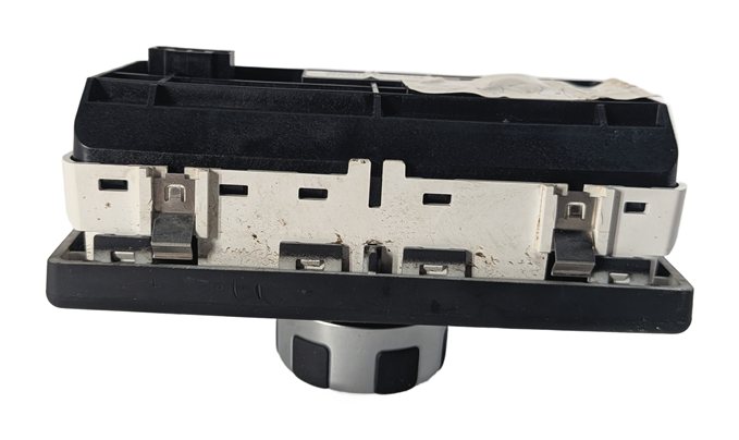 Thumbnail 6: 2008 LAND ROVER LR2 (L359) HILL DESCENT TERRAIN TRACTION CONTROL SWITCH PANEL