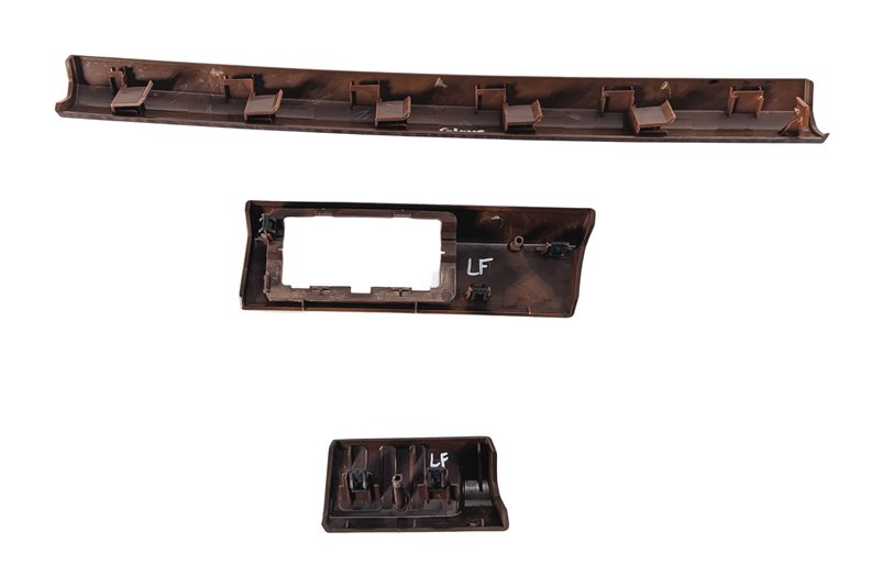 Thumbnail 7: 2008 LAND ROVER LR2 (L359) INTERIOR DASH TRIM PANEL SET/3 (Dark Eucalyptus Wood)