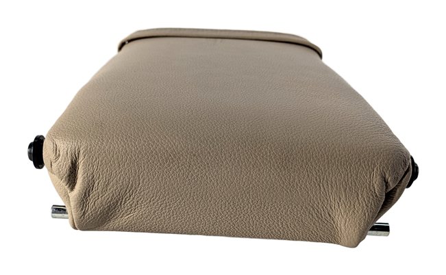 Thumbnail 2: 2008 LAND ROVER LR2 L359 REAR SEAT CENTER ARMREST w/ CUP HOLDER LEATHER (Beige)