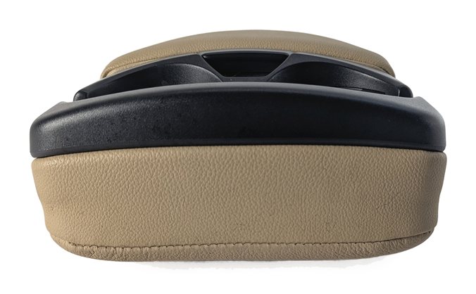 Thumbnail 4: 2008 LAND ROVER LR2 L359 REAR SEAT CENTER ARMREST w/ CUP HOLDER LEATHER (Beige)