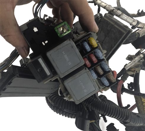Thumbnail 9: 2008 LAND ROVER LR2 L359 3.2L B6324S ENGINE WIRE HARNESS w/ BATT CABLE FUSE BOX