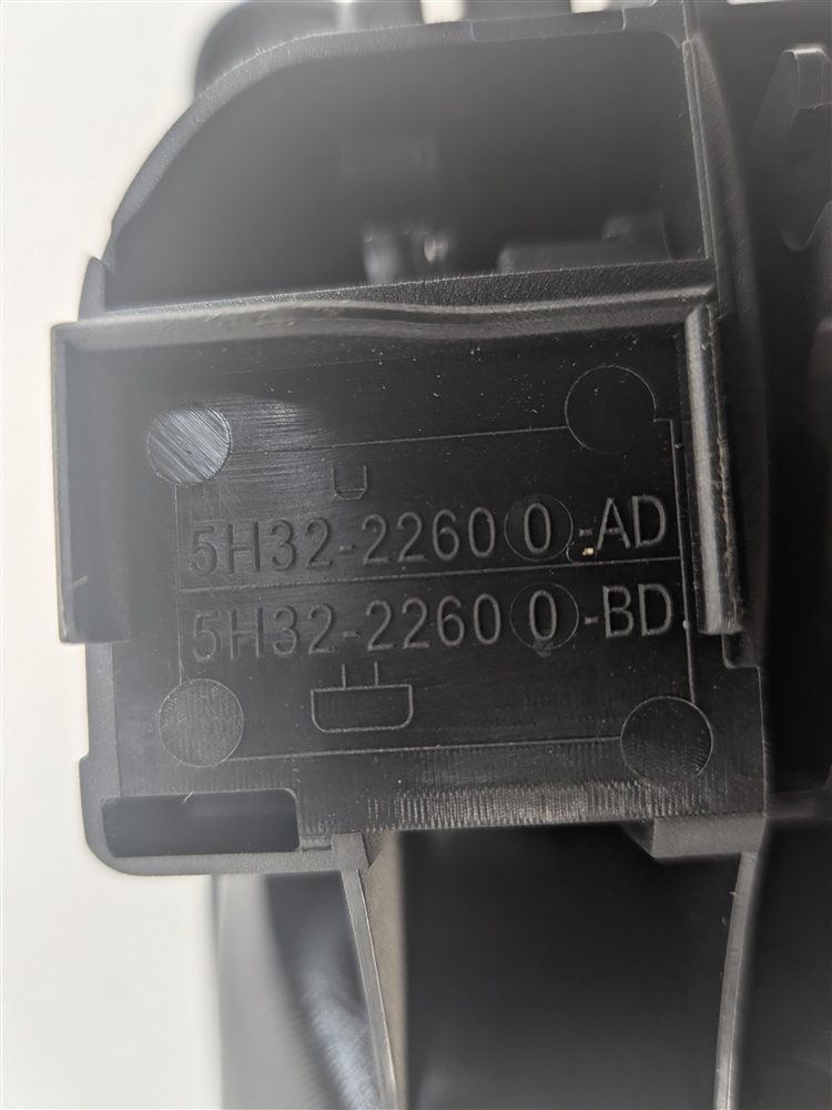 Thumbnail 8: 08-15 LAND ROVER LR2 (L359) FRONT RIGHT PASSENGER INSIDE DOOR HANDLE (SILVER)