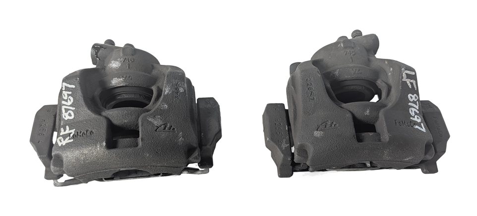 Thumbnail 2: 08-15 LAND ROVER LR2 EVOQUE (L359 L538) FRONT LEFT & RIGHT BRAKE CALIPER SET/2