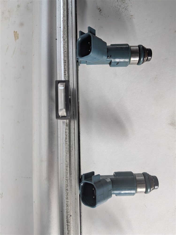 Thumbnail 7: 2008-2012 LAND ROVER LR2 (L359) 3.2L (B6324S) FUEL INJECTOR SET/6 w/ FUEL RAIL