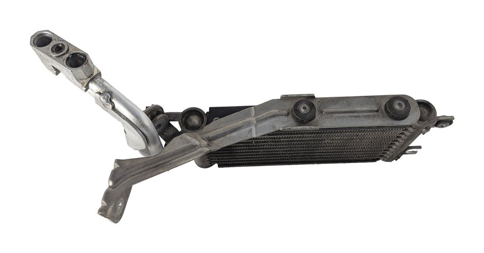 Thumbnail 3: 2008-2013 BMW M3 (E90 E92 E93) 4.0L V8 (S65) ENGINE OIL COOLER RADIATOR w/ LINES