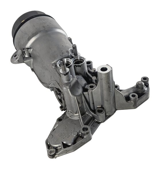 Thumbnail 5: 2008-2013 BMW M3 (E90 E92 E93) 4.0L S65 V8 ENGINE OIL FILTER HOUSING CANISTER