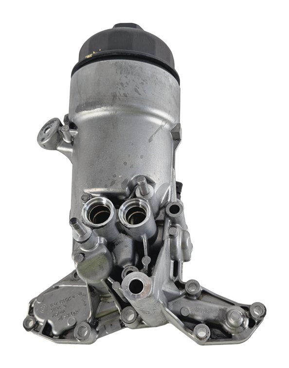 Thumbnail 6: 2008-2013 BMW M3 (E90 E92 E93) 4.0L S65 V8 ENGINE OIL FILTER HOUSING CANISTER