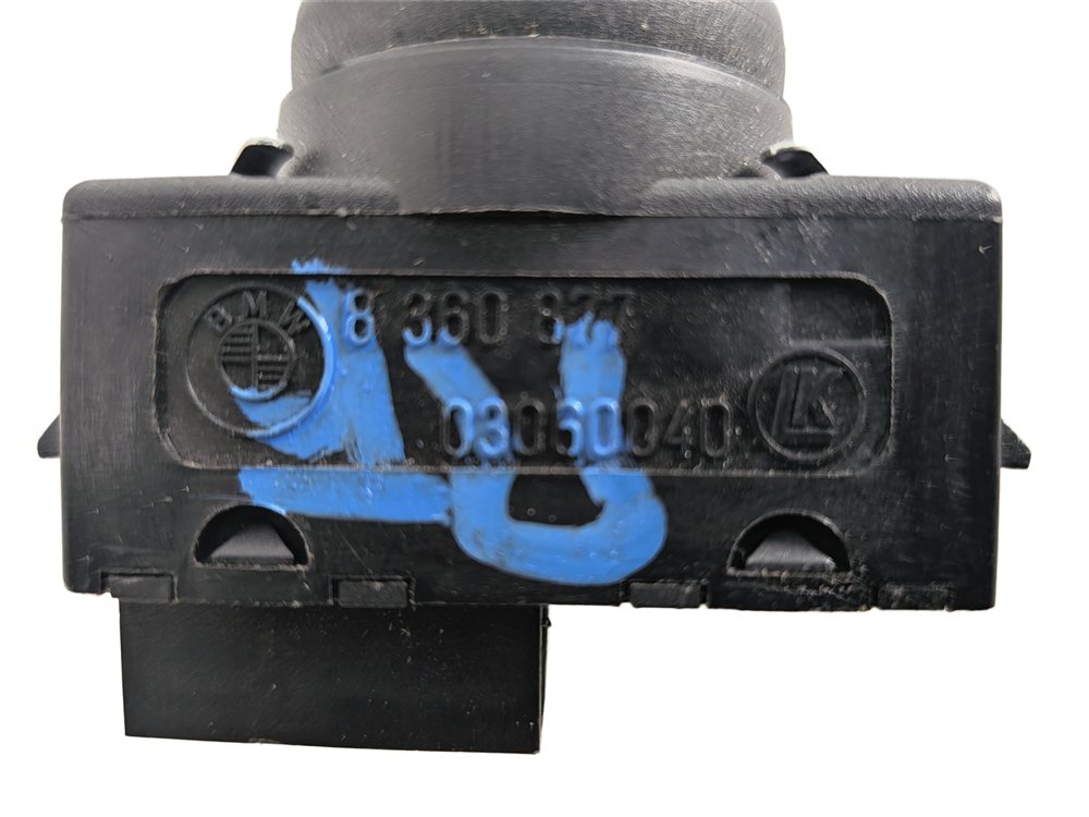 Thumbnail 10: 2008 BMW M3 (E90) FRONT RIGHT PASSENGER SEAT SWITCH SET/3 w/ LUMBAR SUPPORT