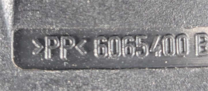 Thumbnail 8: 2008 BMW M3 (E90) REAR RIGHT SEAT SEATBELT SEAT BELT RETRACTOR (Black)