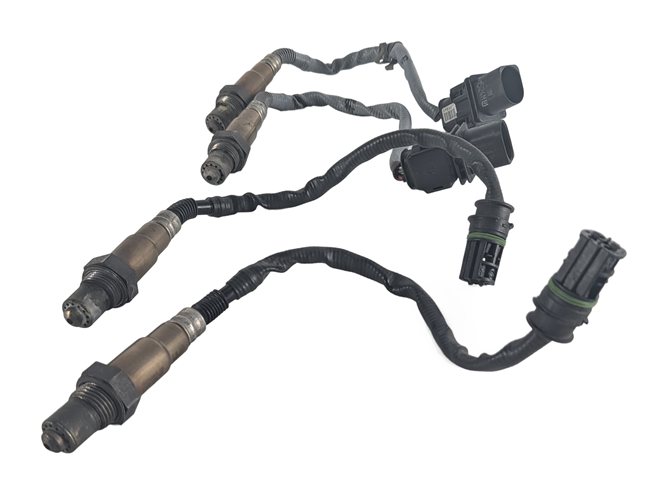 Thumbnail 2: 2008 BMW M3 (E90) 4.0L (S65) ENGINE UPSTREAM DOWNSTREAM OXYGEN O2 SENSOR SET/4