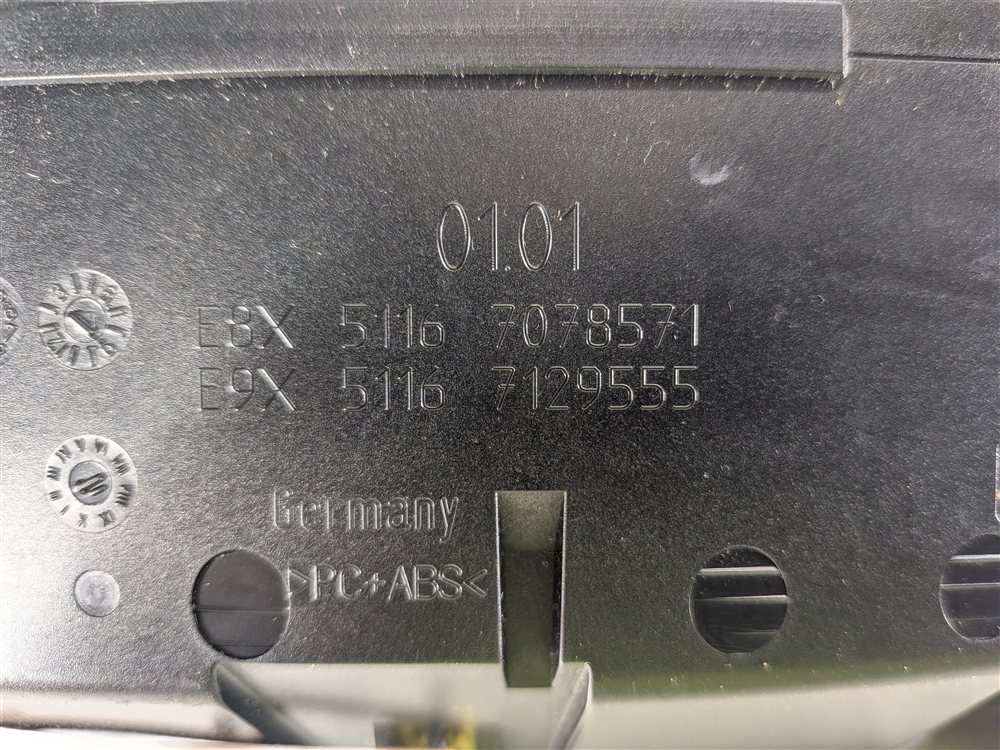 Thumbnail 10: 2008 BMW M3 (E90) FRONT CENTER CONSOLE ASHTRAY ASH TRAY w/ CIGARETTE LIGHTER